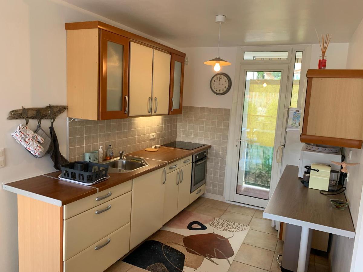 Appartement Les Pieds Dans L'Eau Saint-Mandrier-sur-Mer Exterior photo