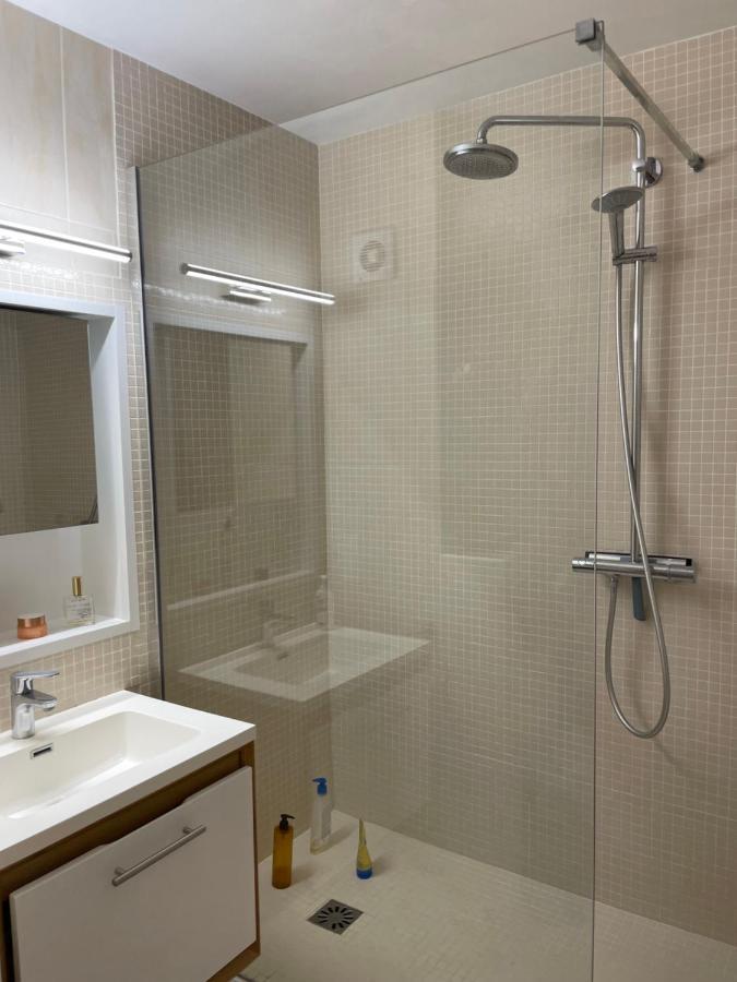 Appartement Les Pieds Dans L'Eau Saint-Mandrier-sur-Mer Exterior photo